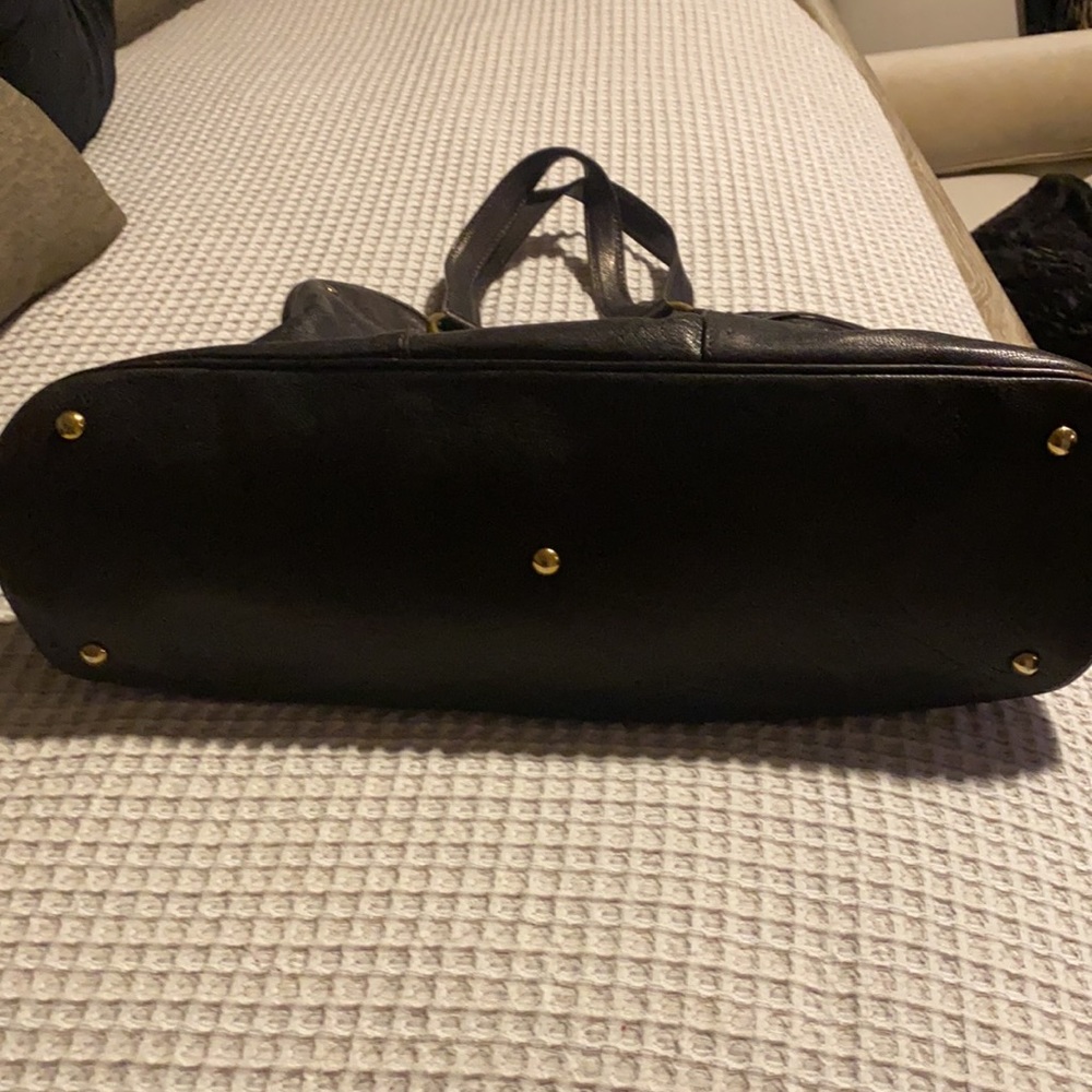 Handbag - Picture 2 of 7